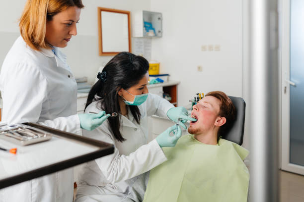Best Emergency Dental Care for Broken or Chipped Teeth in Foreman, AR